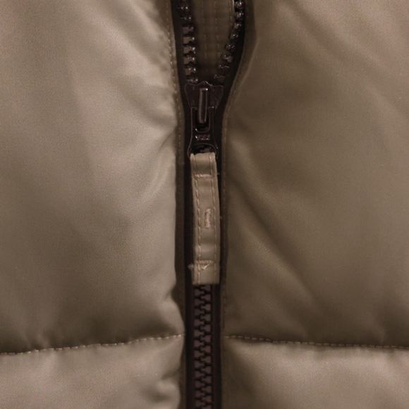 ABERCROMBIE & FITCH ULTRA PUFFER JACKET OLIVE GREEN MENS Size XL - Picture 2 of 5